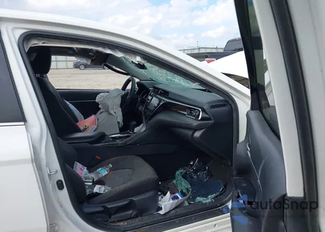 2018 Toyota Camry Le from USA, damaged, VIN JTNB11HKXJ3030037